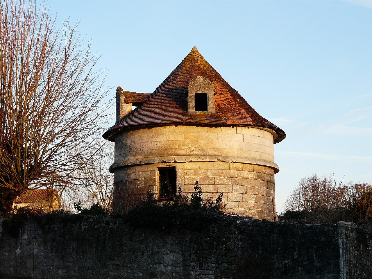 Château de La Tour-Blanche en Dordogne